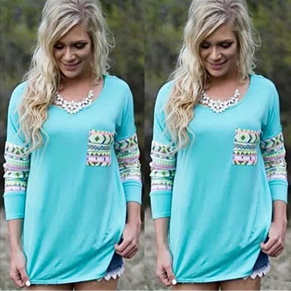 - Sea Blue Western Print Long Sleeve Colorblock Pocket Tee! NEW! - Picture 1 of 7